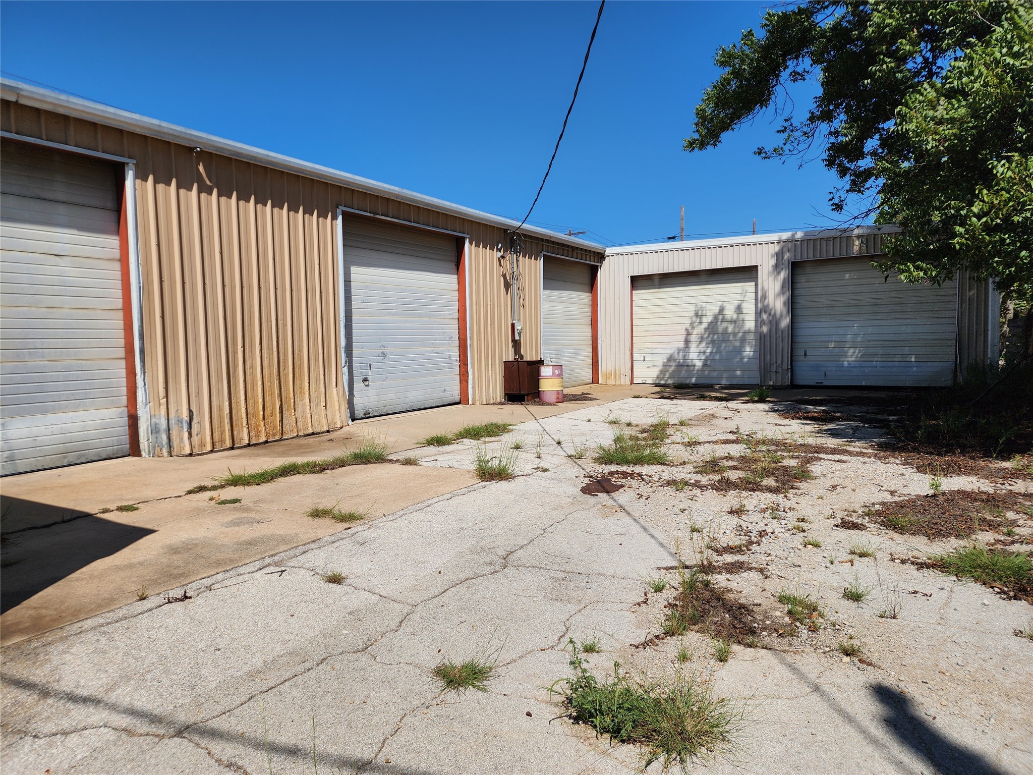 200 E Pecan Street Coleman TX 76834