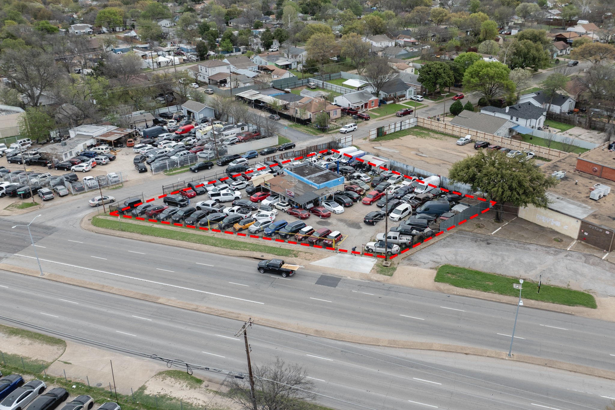 3000 Fort Worth Avenue Dallas TX 75211