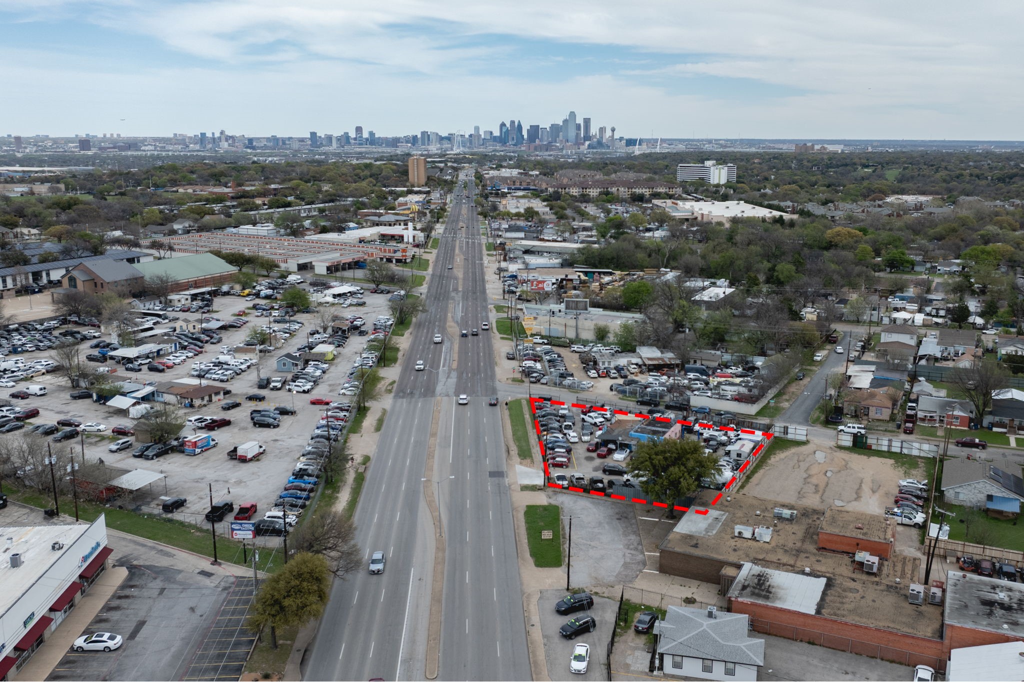 3000 Fort Worth Avenue Dallas TX 75211