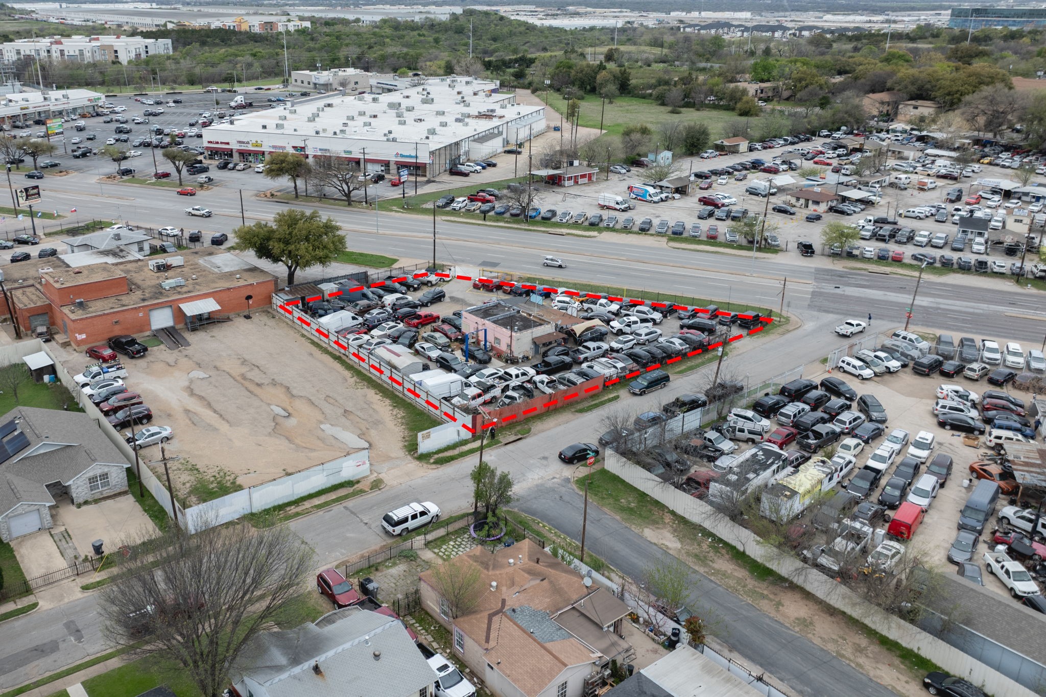 3000 Fort Worth Avenue Dallas TX 75211