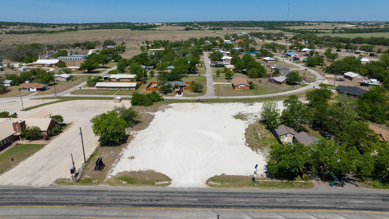 283 N Us Highway 281 Evant TX 76525
