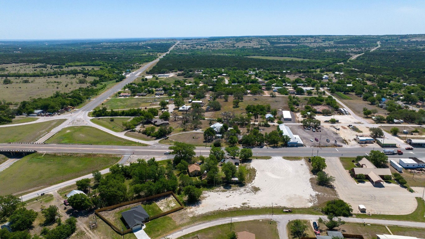 283 N Us Highway 281 Evant TX 76525