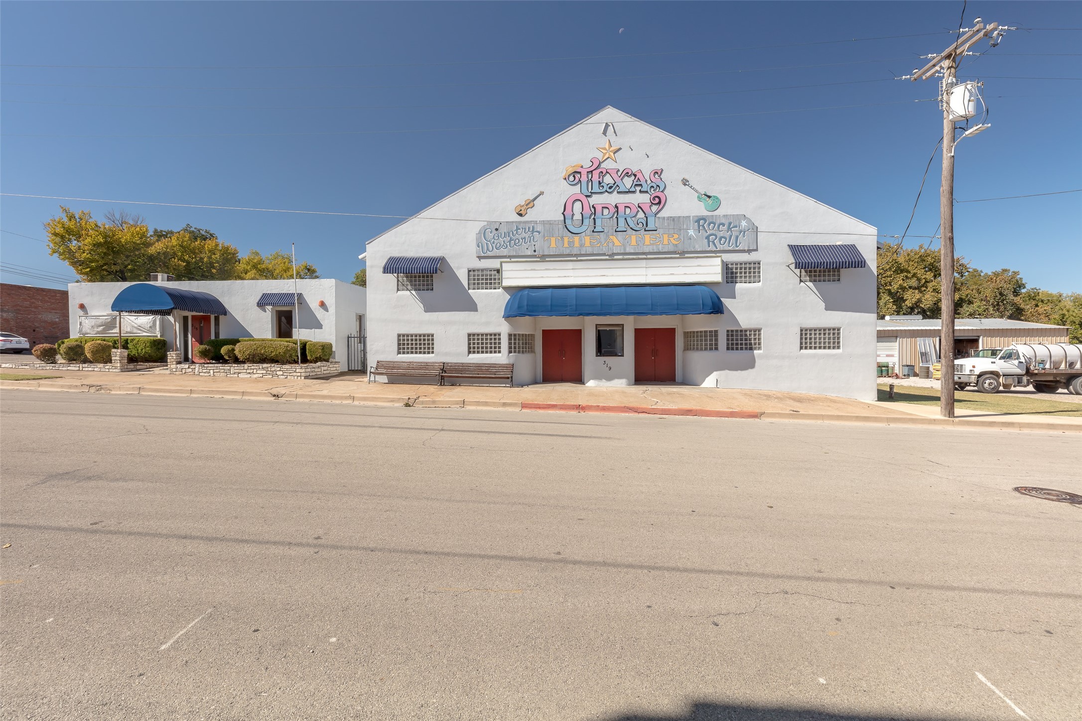 315 York Avenue Weatherford TX 76086