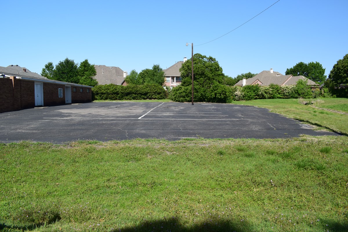 1896 Cindy Lane Lewisville TX 75067