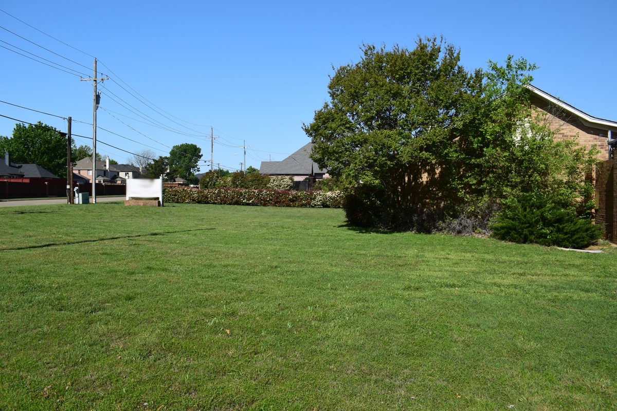 1896 Cindy Lane Lewisville TX 75067
