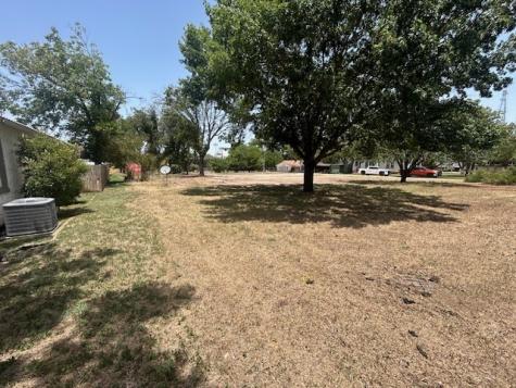402 W Wallace Street San Saba TX 76877