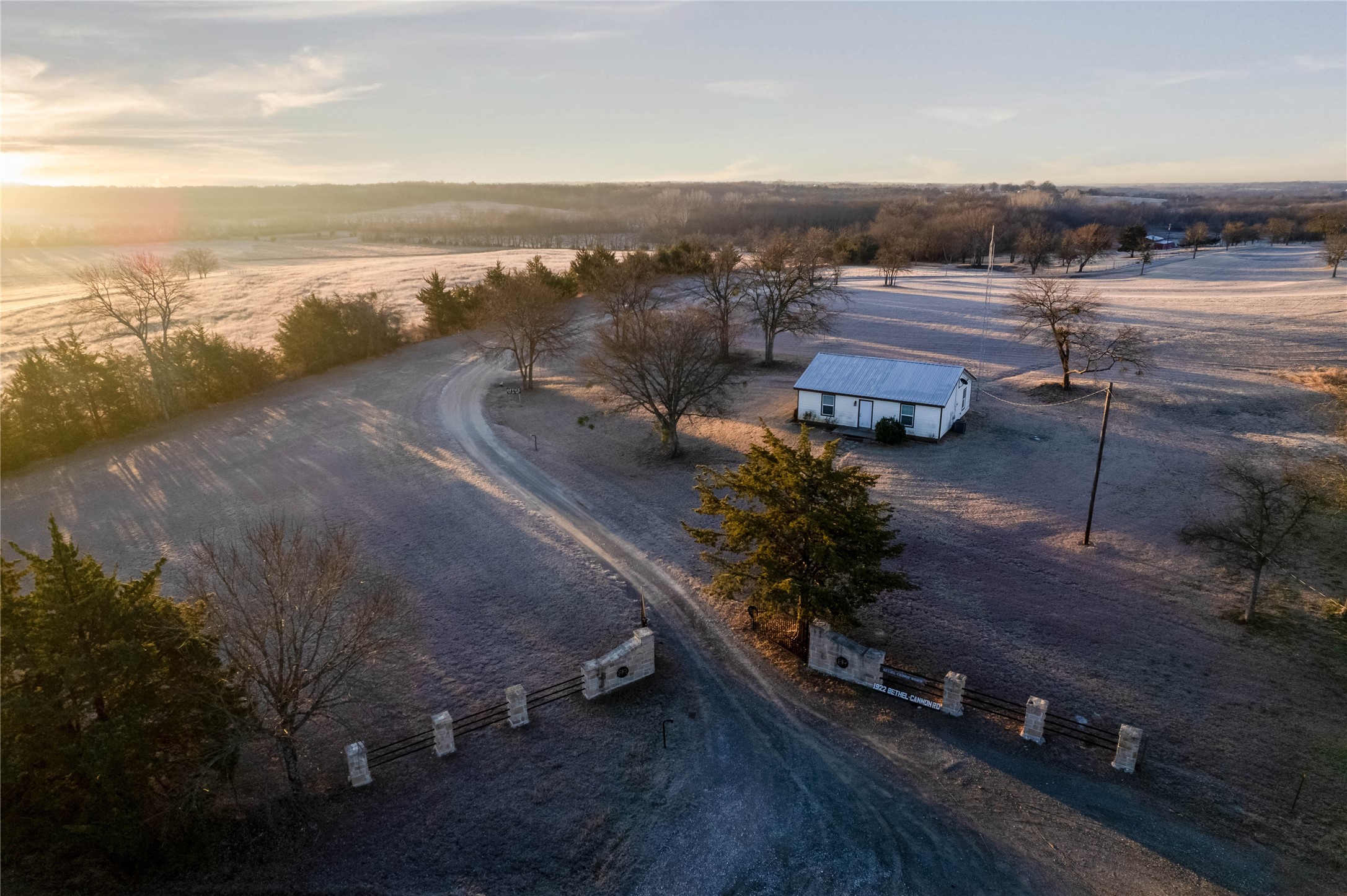 1922 Bethel Cannon Road Whitewright TX 75491