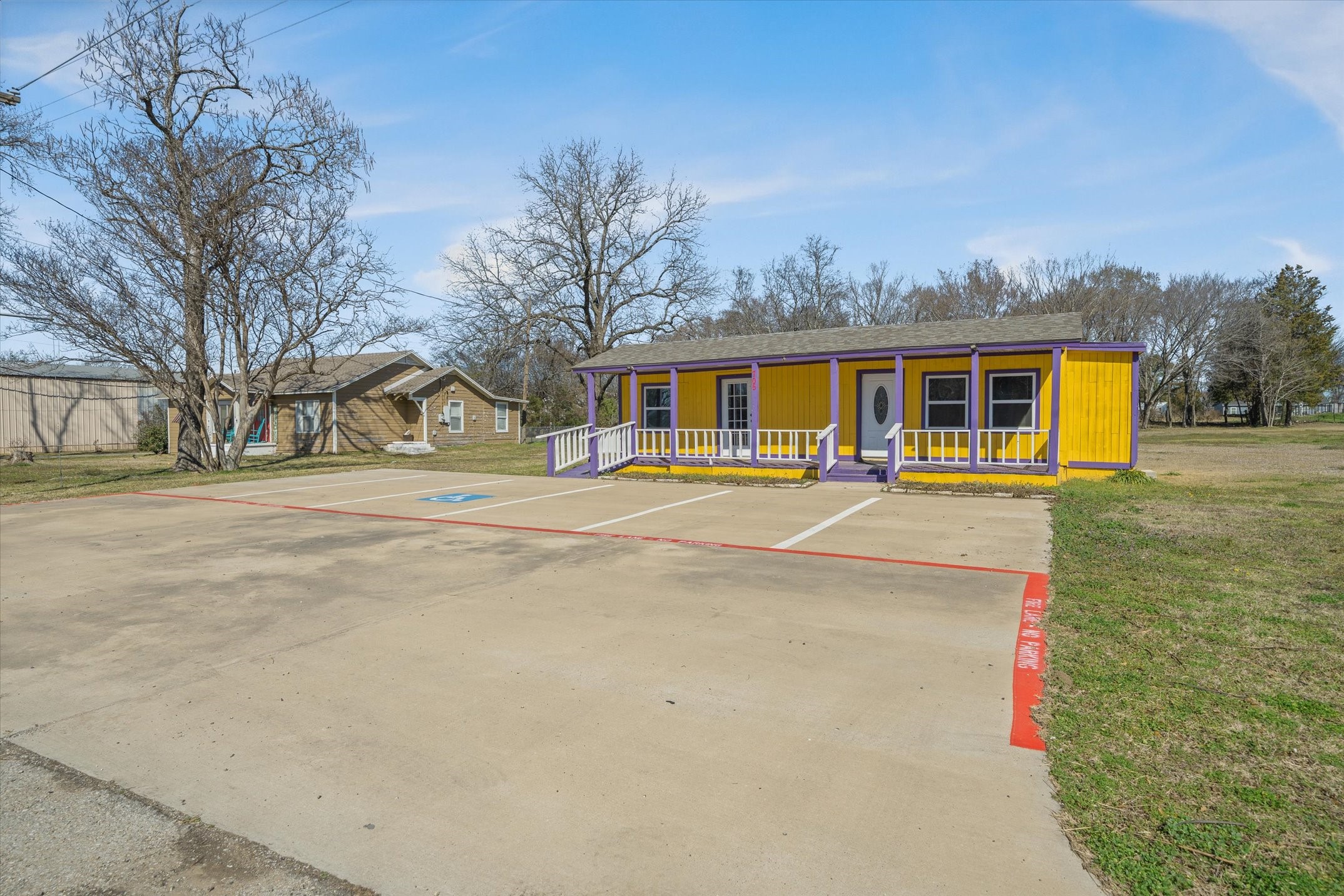 705 E Pine Street Edgewood TX 75117