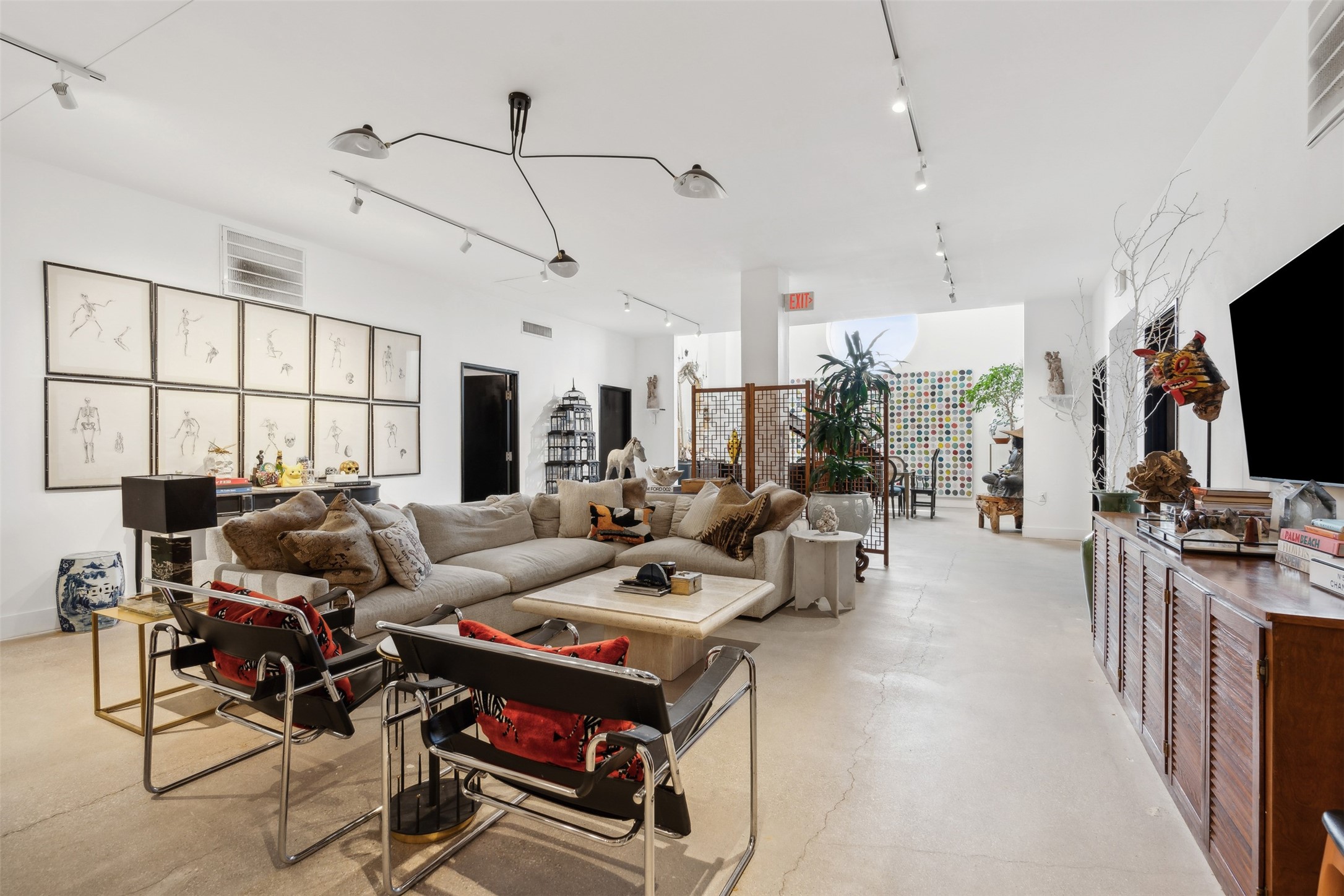 3500 Easy Street Dallas TX 75247