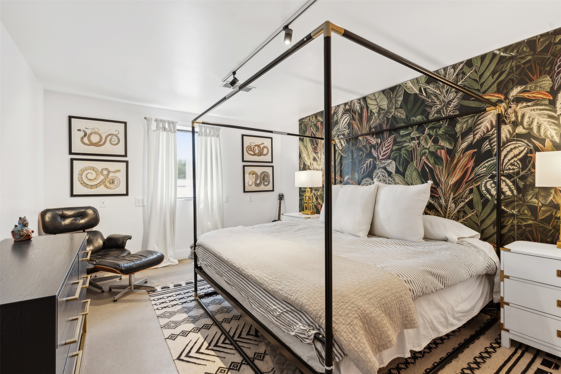 3500 Easy Street Dallas TX 75247