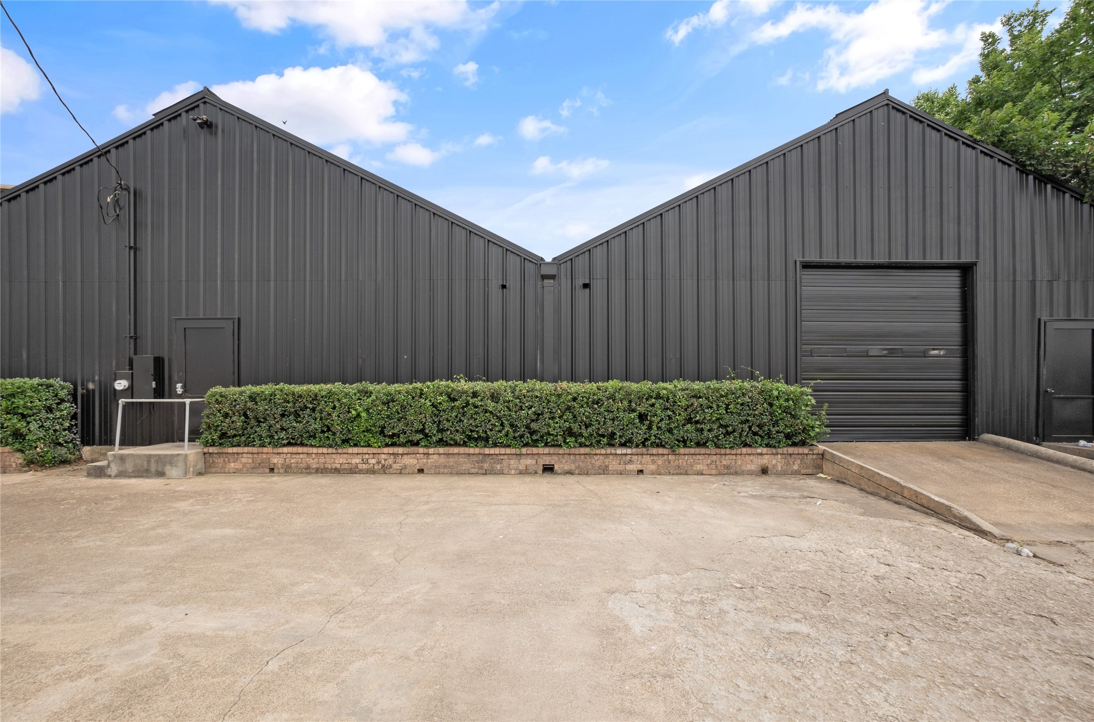 3500 Easy Street Dallas TX 75247