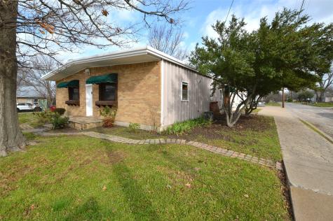 202 Maple Street Farmersville TX 75442