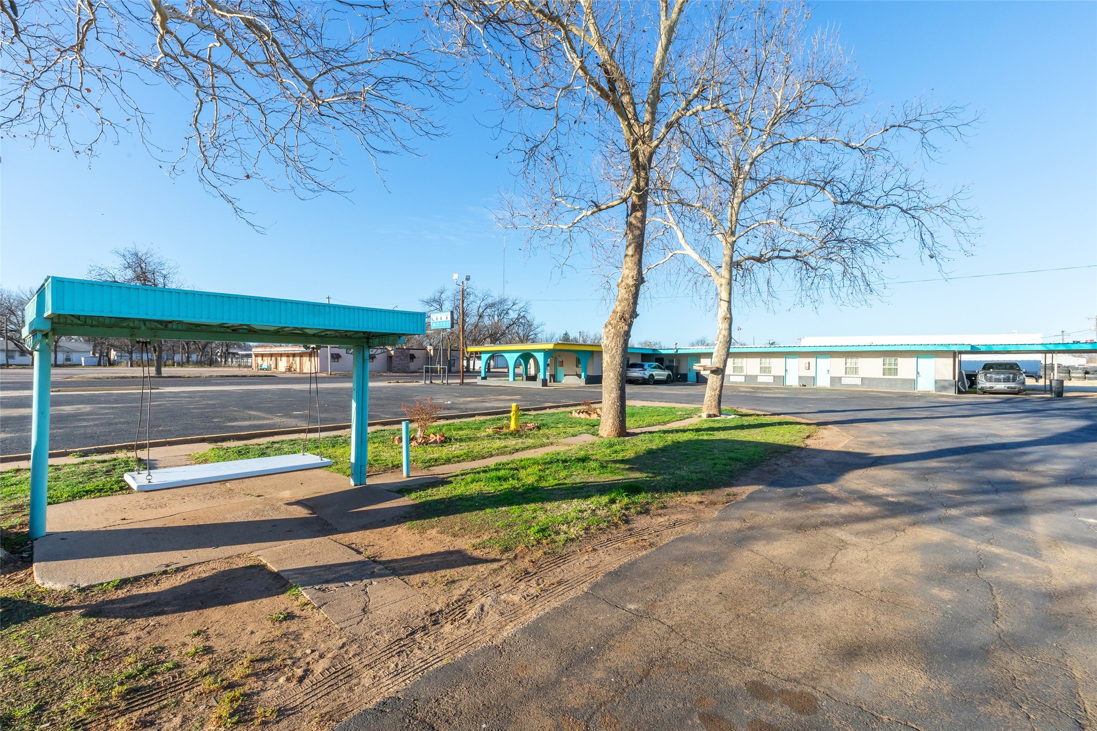 1100 E Main Street Knox City TX 79529