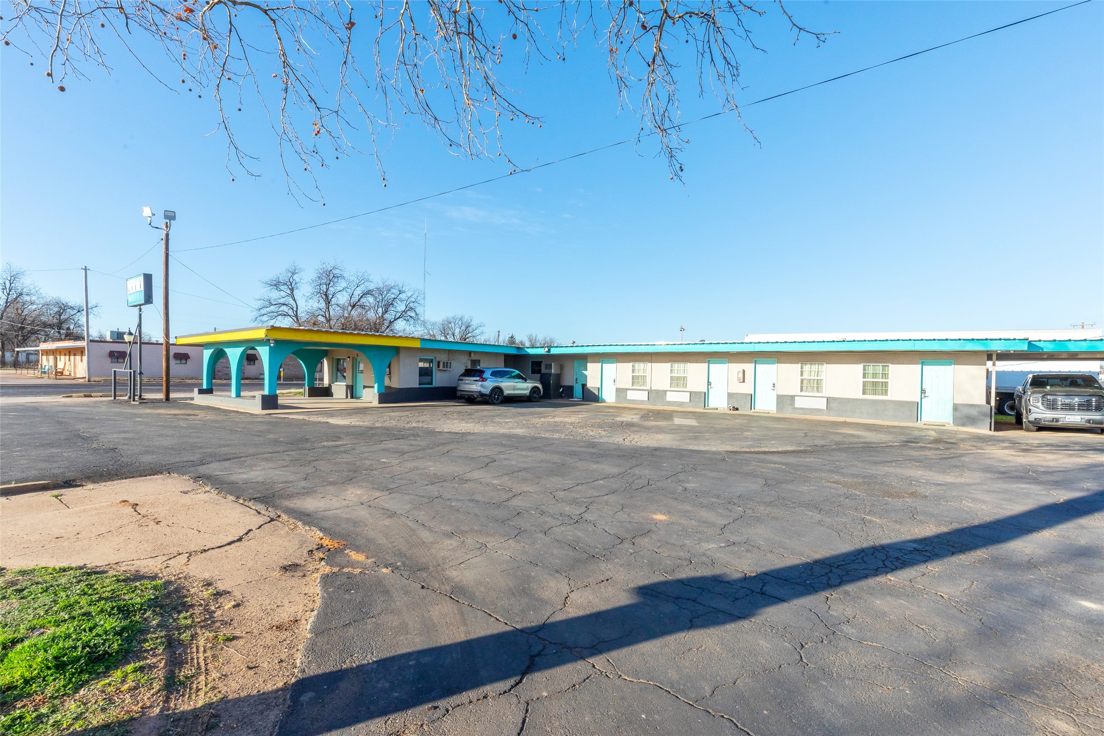 1100 E Main Street Knox City TX 79529