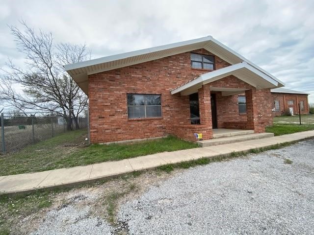 901 Decatur Street Bowie TX 76230