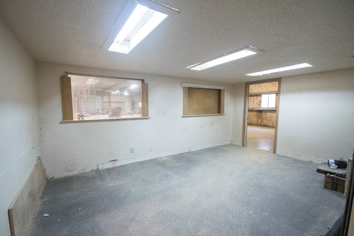 1024 Us-377 Pilot Point TX 76258