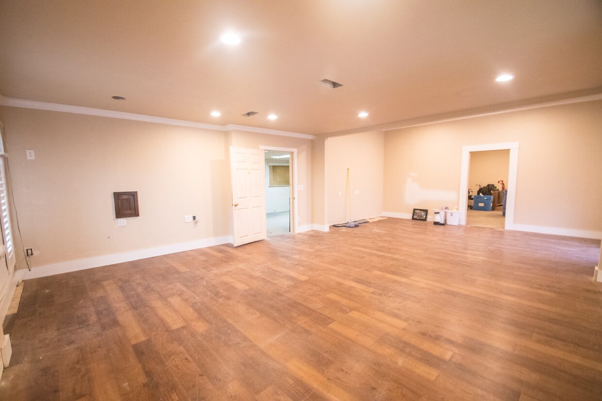 1024 Us-377 Pilot Point TX 76258