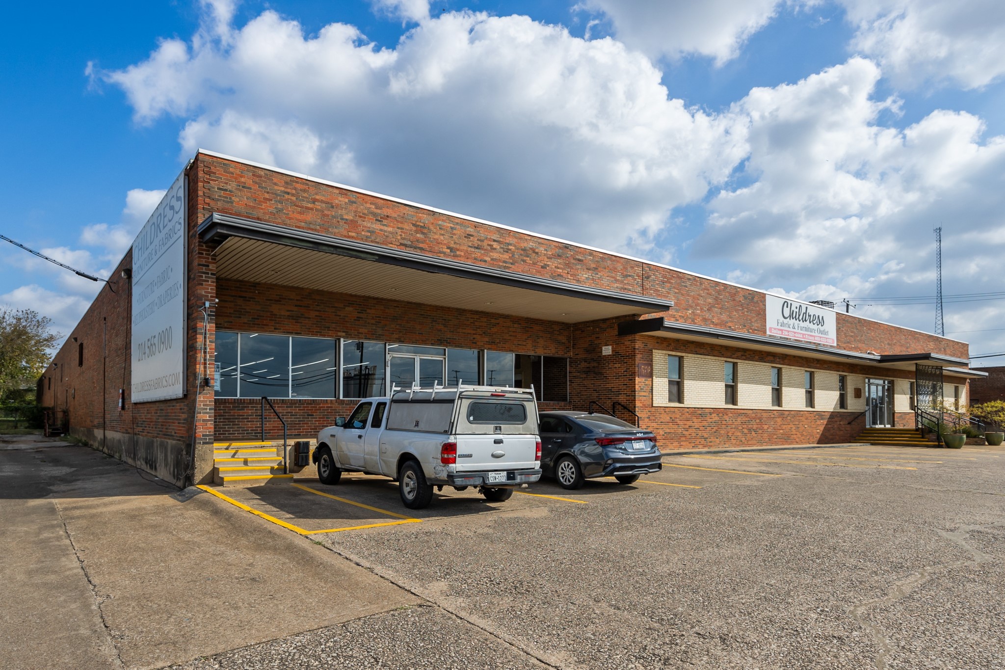 1912 S Good Latimer Expressway Dallas TX 75226