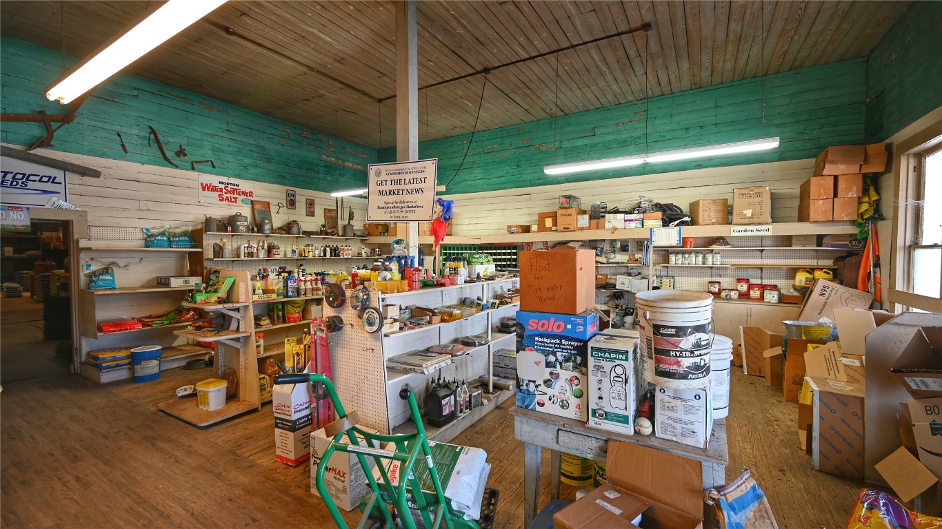 9 Clay Street Nocona TX 76255