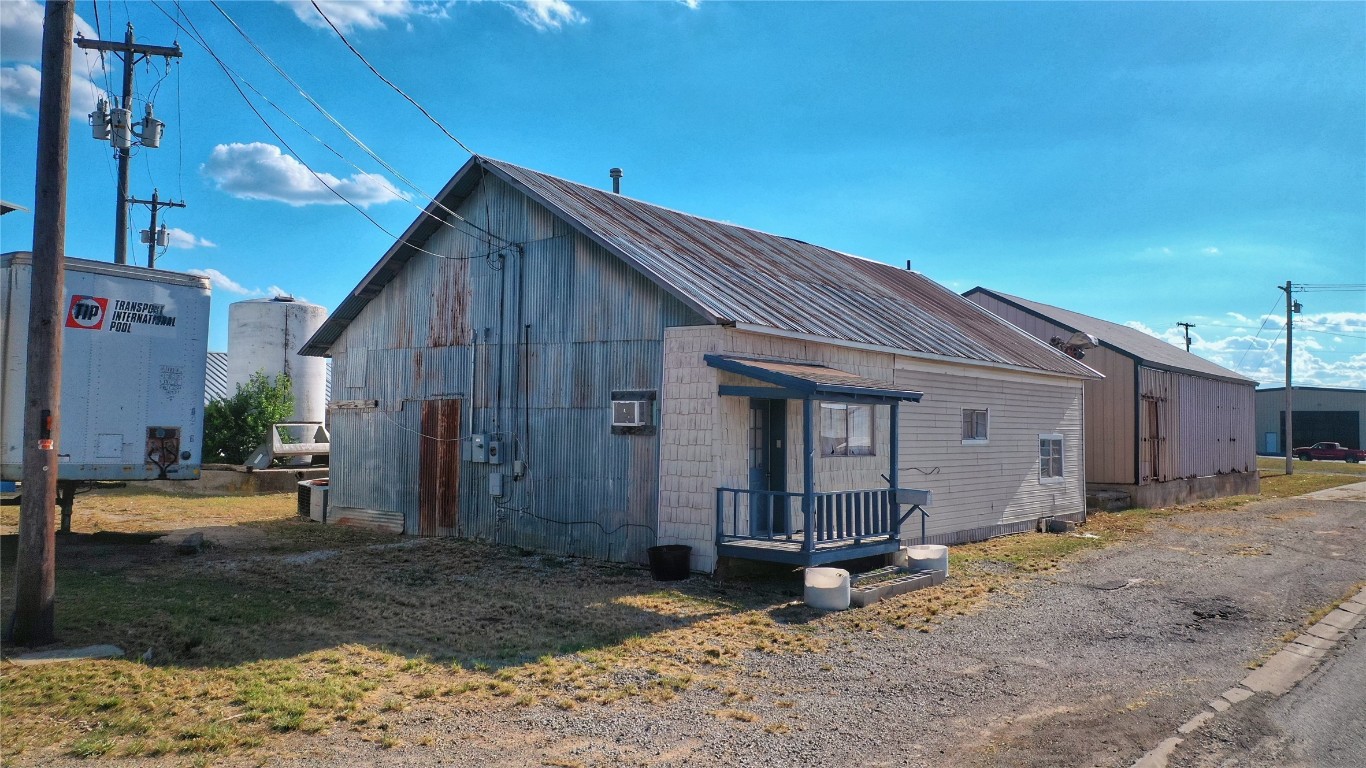 9 Clay Street Nocona TX 76255