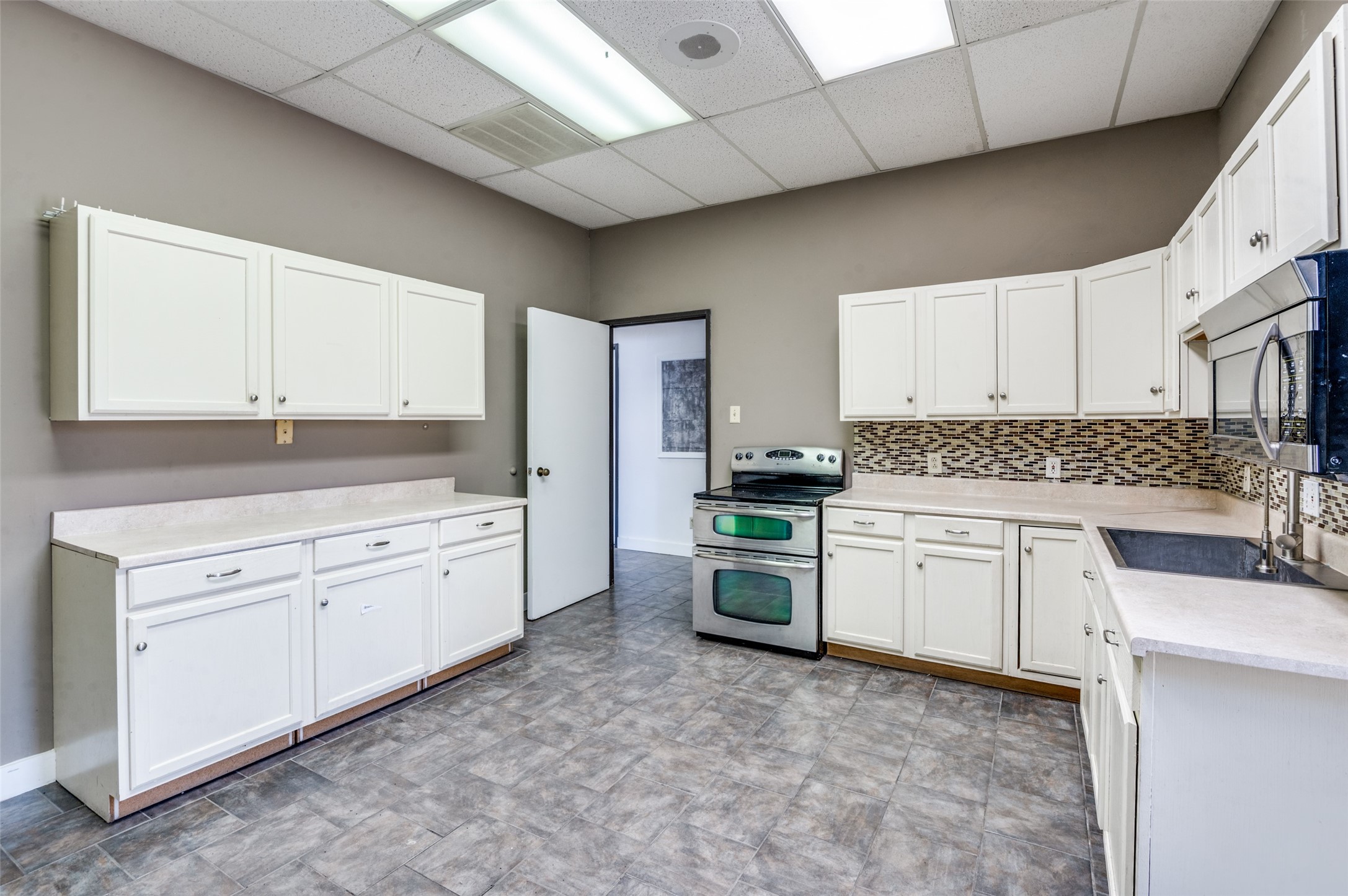 2345 State Highway 121 Lewisville TX 75056