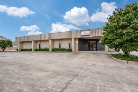 2345 State Highway 121 Lewisville TX 75056
