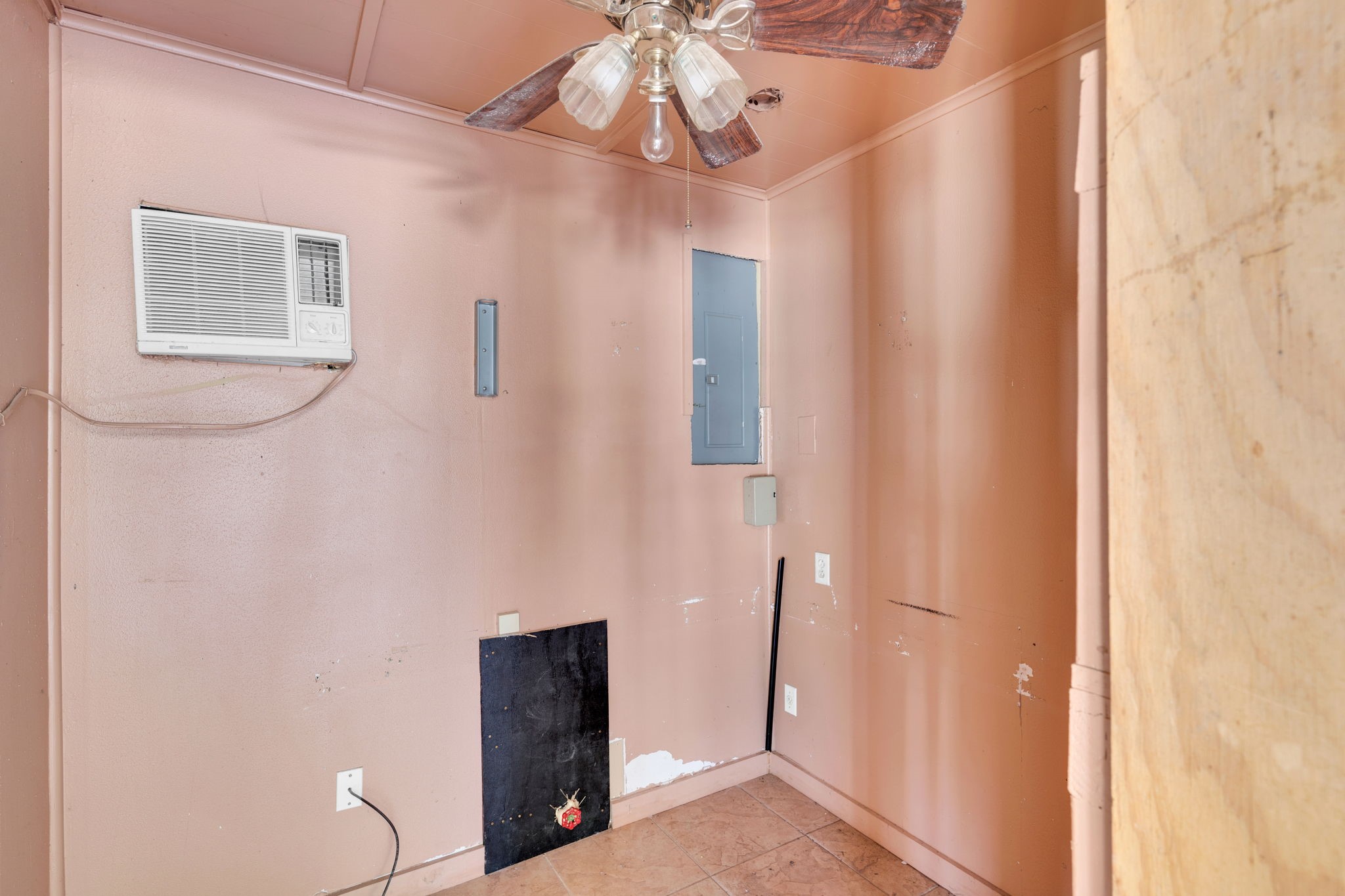 402 N 3rd Street Wortham TX 76693
