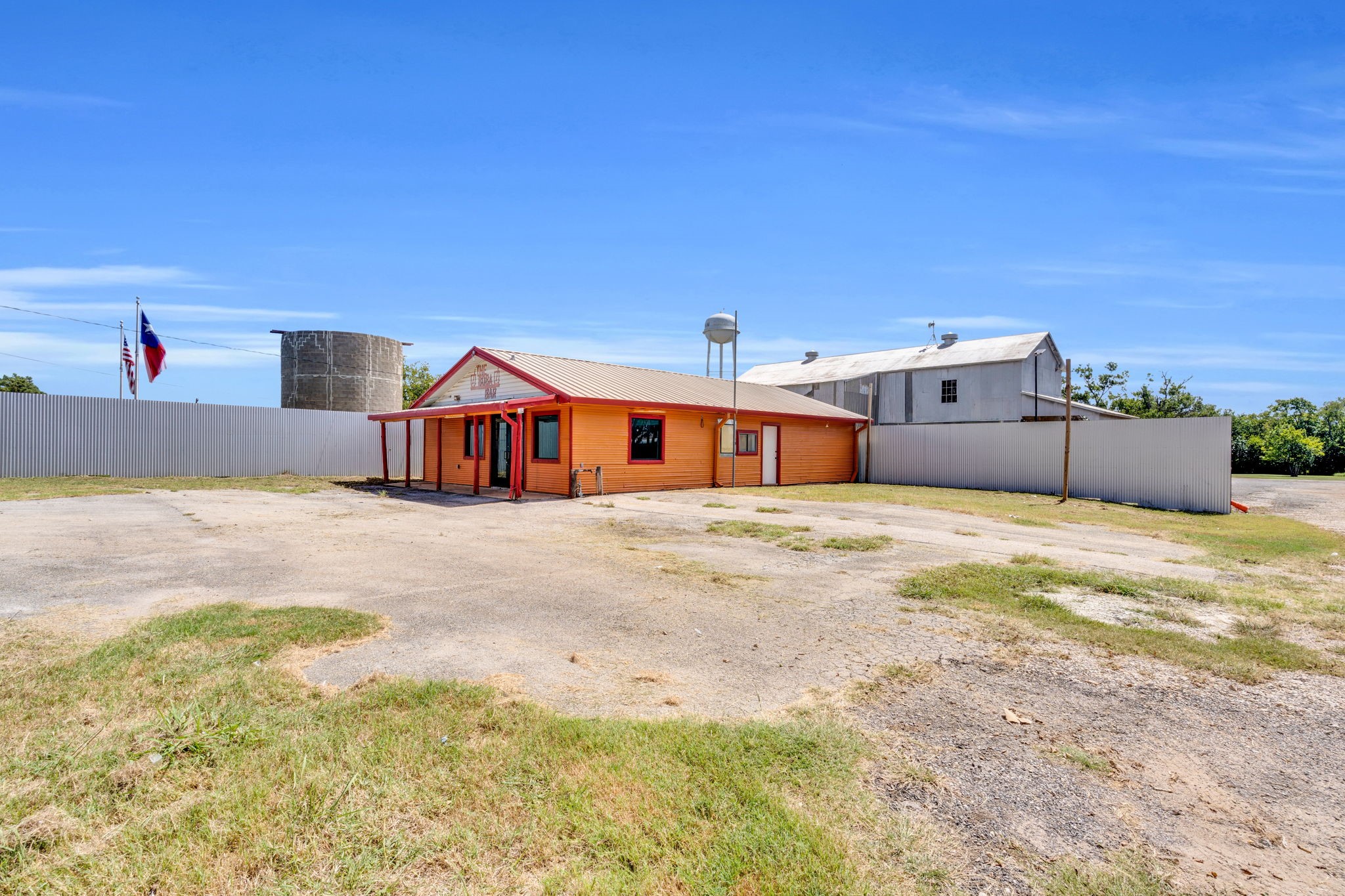 402 N 3rd Street Wortham TX 76693