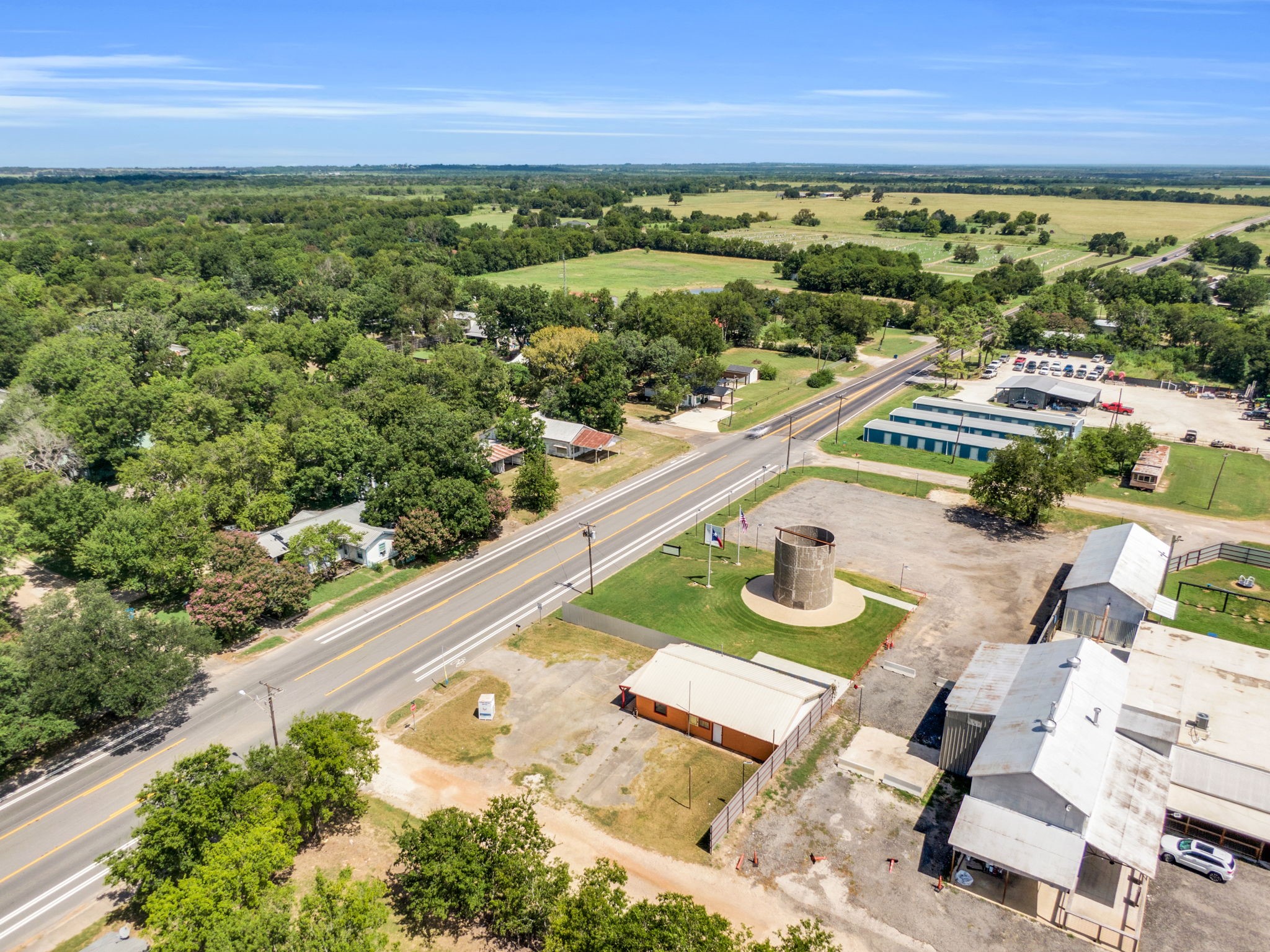 402 N 3rd Street Wortham TX 76693