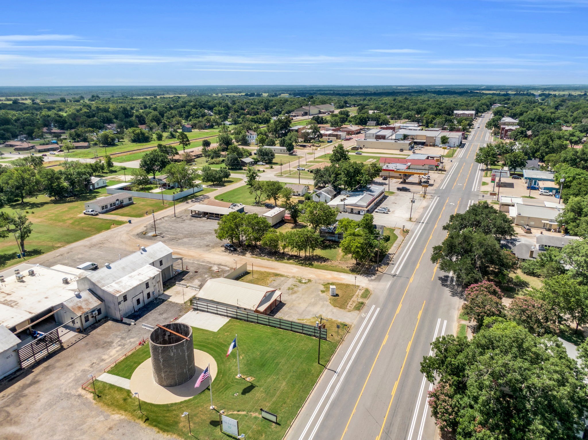 402 N 3rd Street Wortham TX 76693