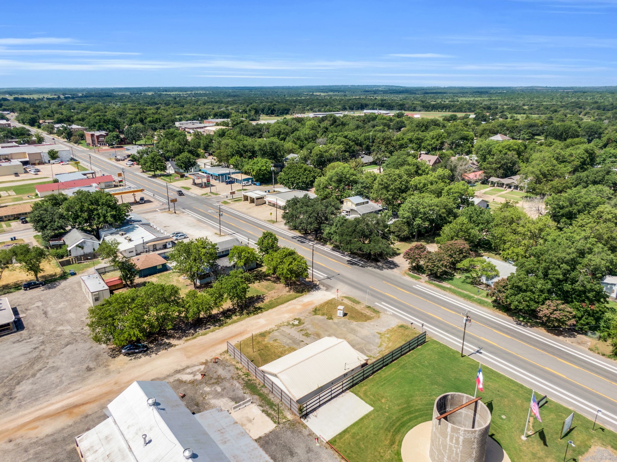 402 N 3rd Street Wortham TX 76693