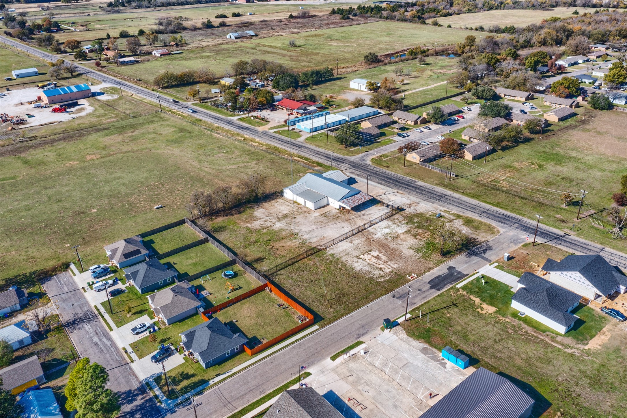 600 W Main Street Whitesboro TX 76273