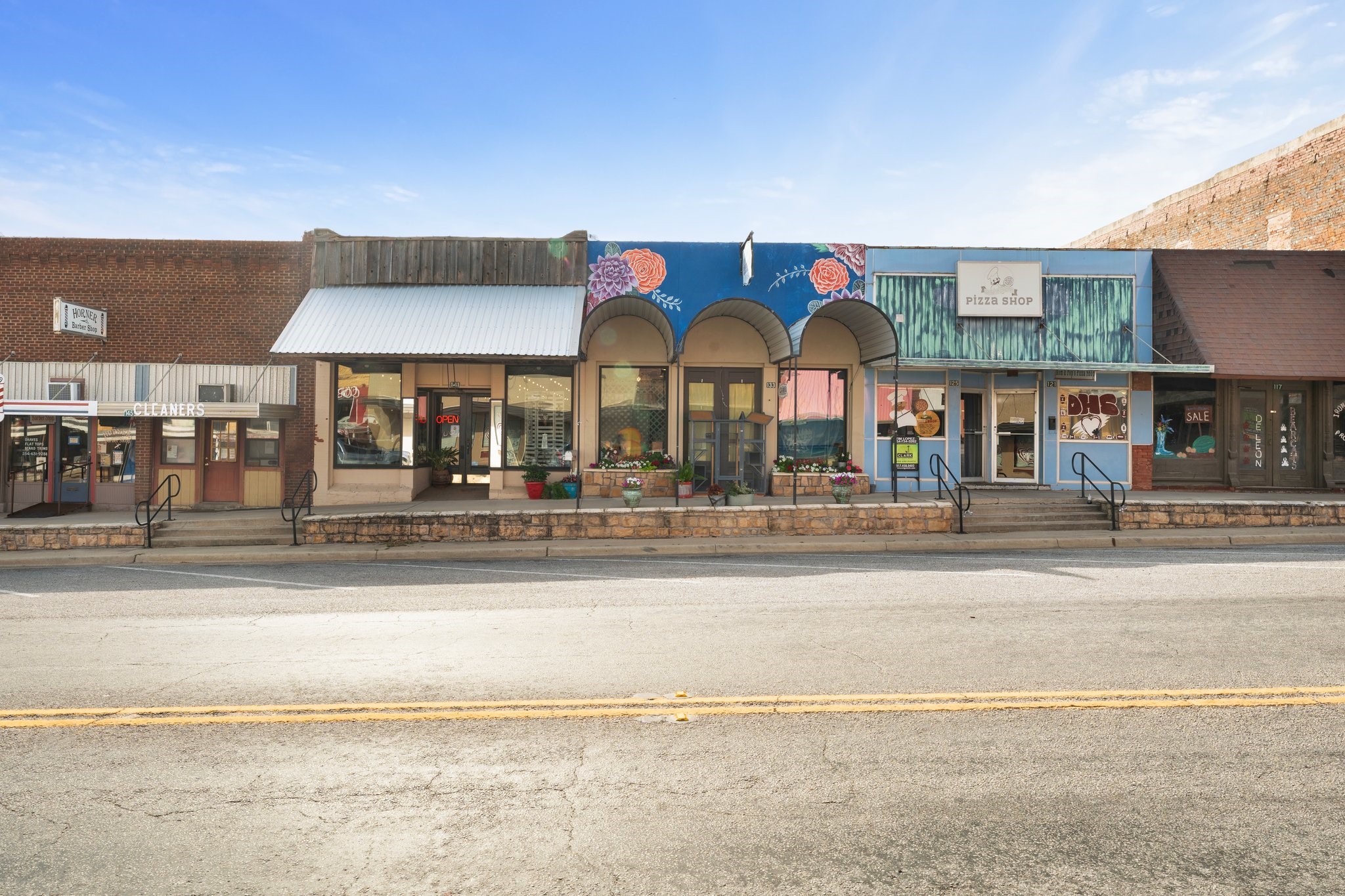 133 N Texas Prices Street De Leon TX 76444