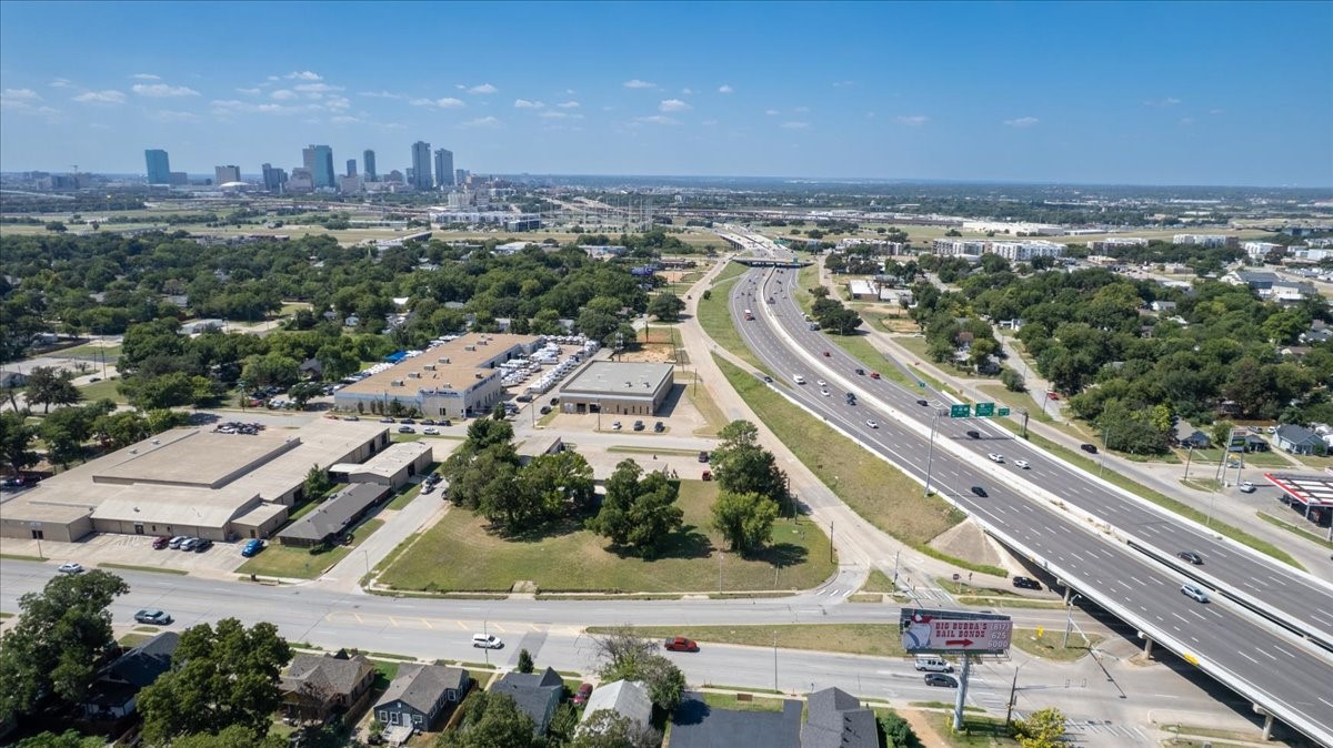 201 N Riverside Drive Fort Worth TX 76111