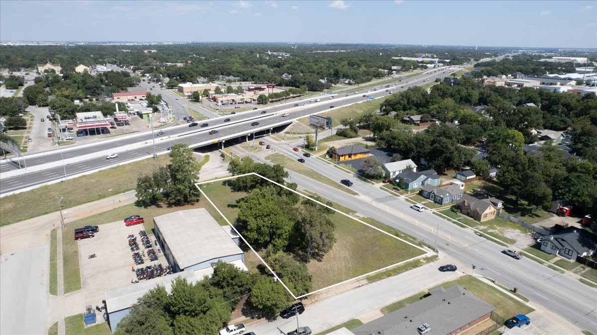 201 N Riverside Drive Fort Worth TX 76111