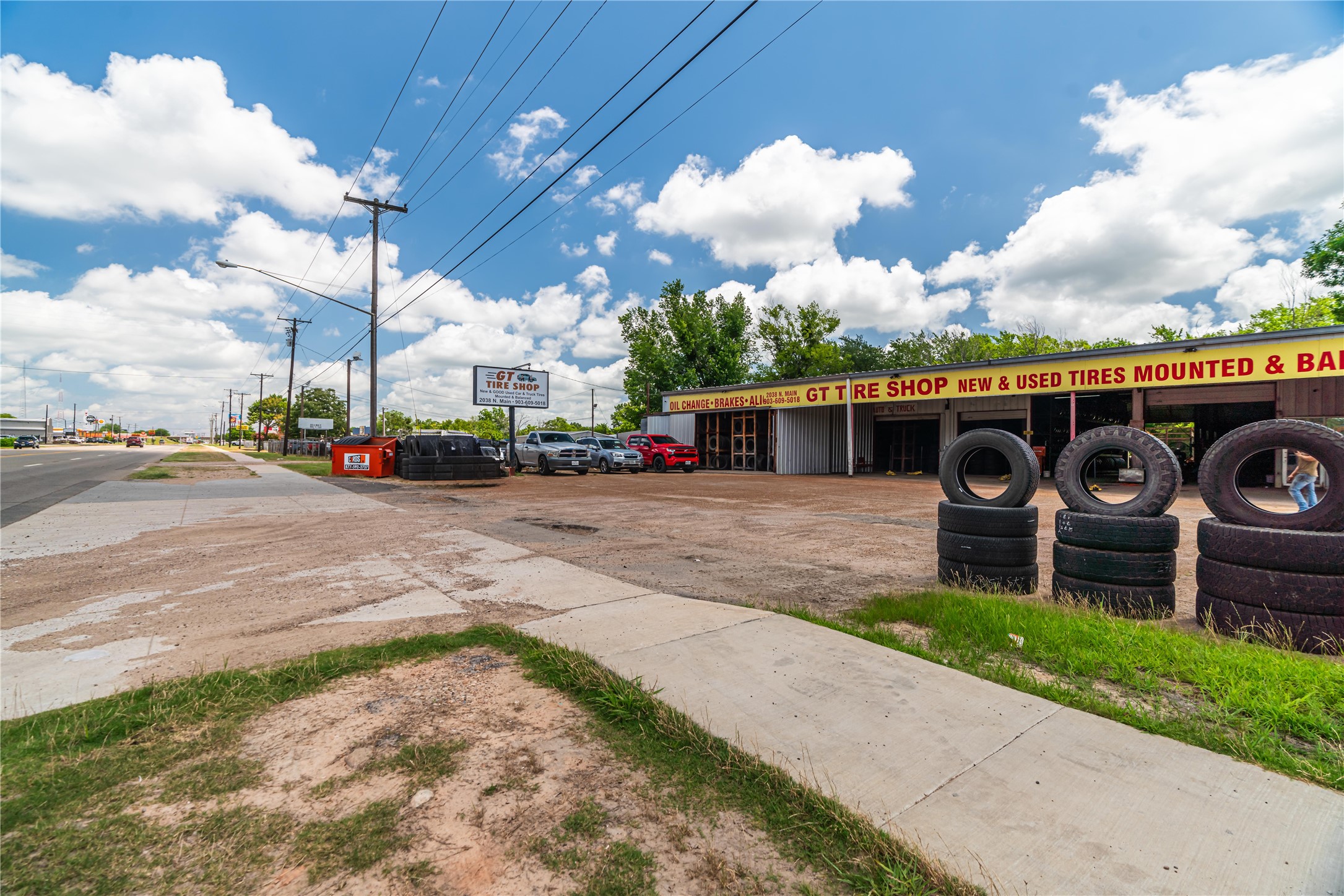 2038 N Main Street Paris TX 75460