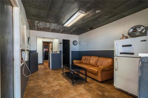 2038 N Main Street Paris TX 75460