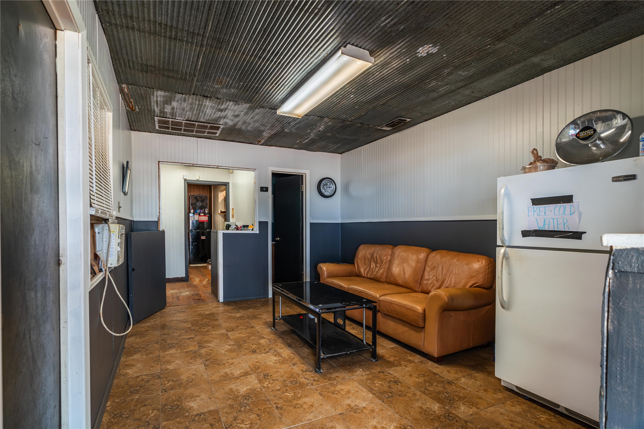 2038 N Main Street Paris TX 75460