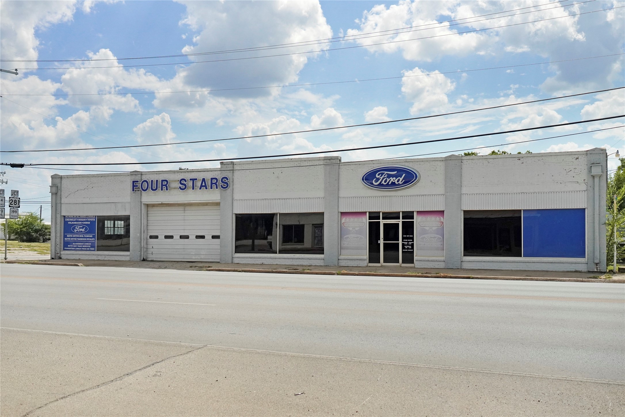 205 W Belknap Street Jacksboro TX 76458