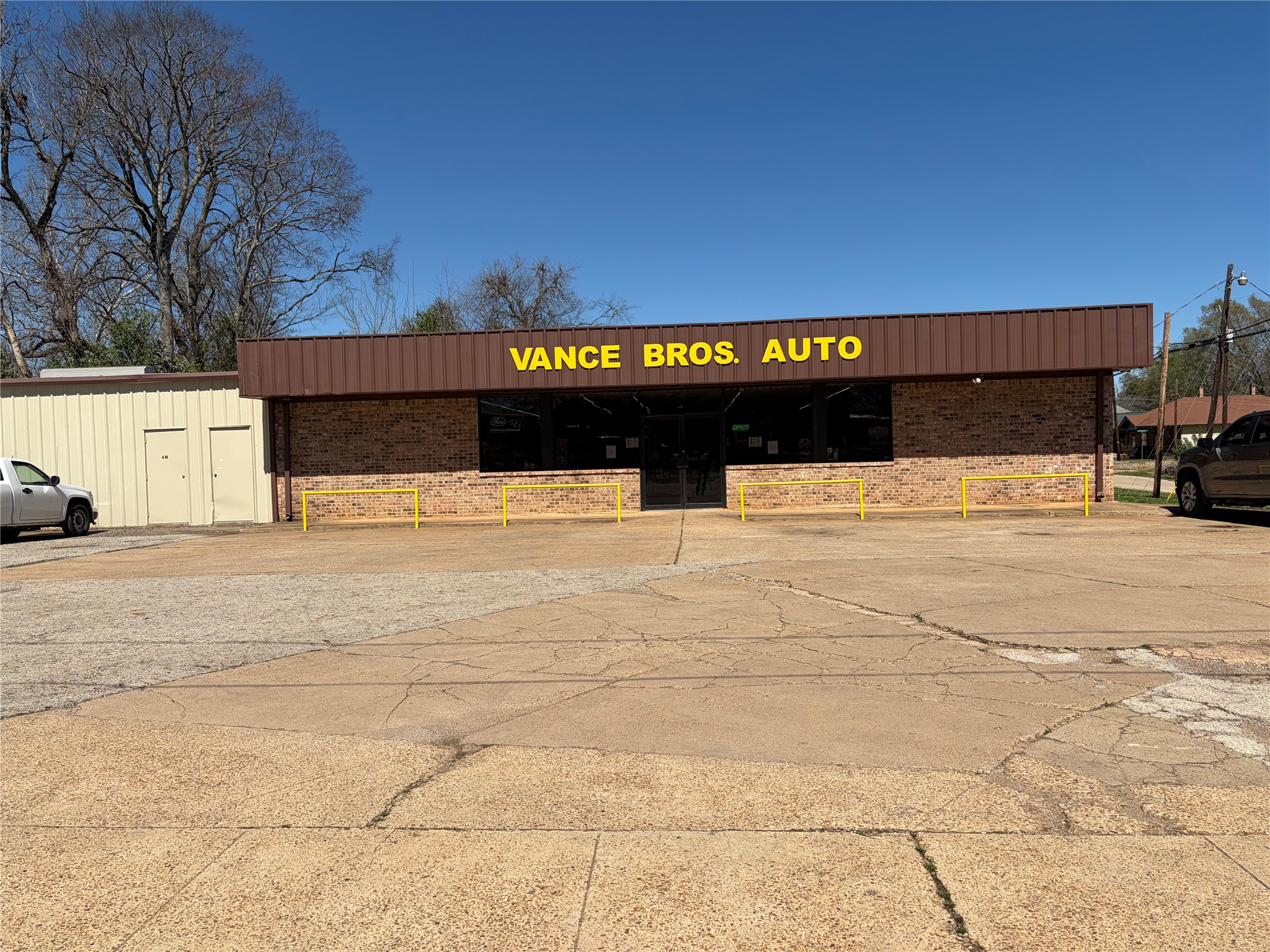 601 W Lacy Street Palestine TX 75801