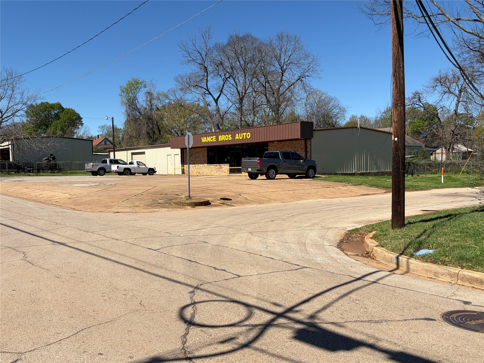 601 W Lacy Street Palestine TX 75801