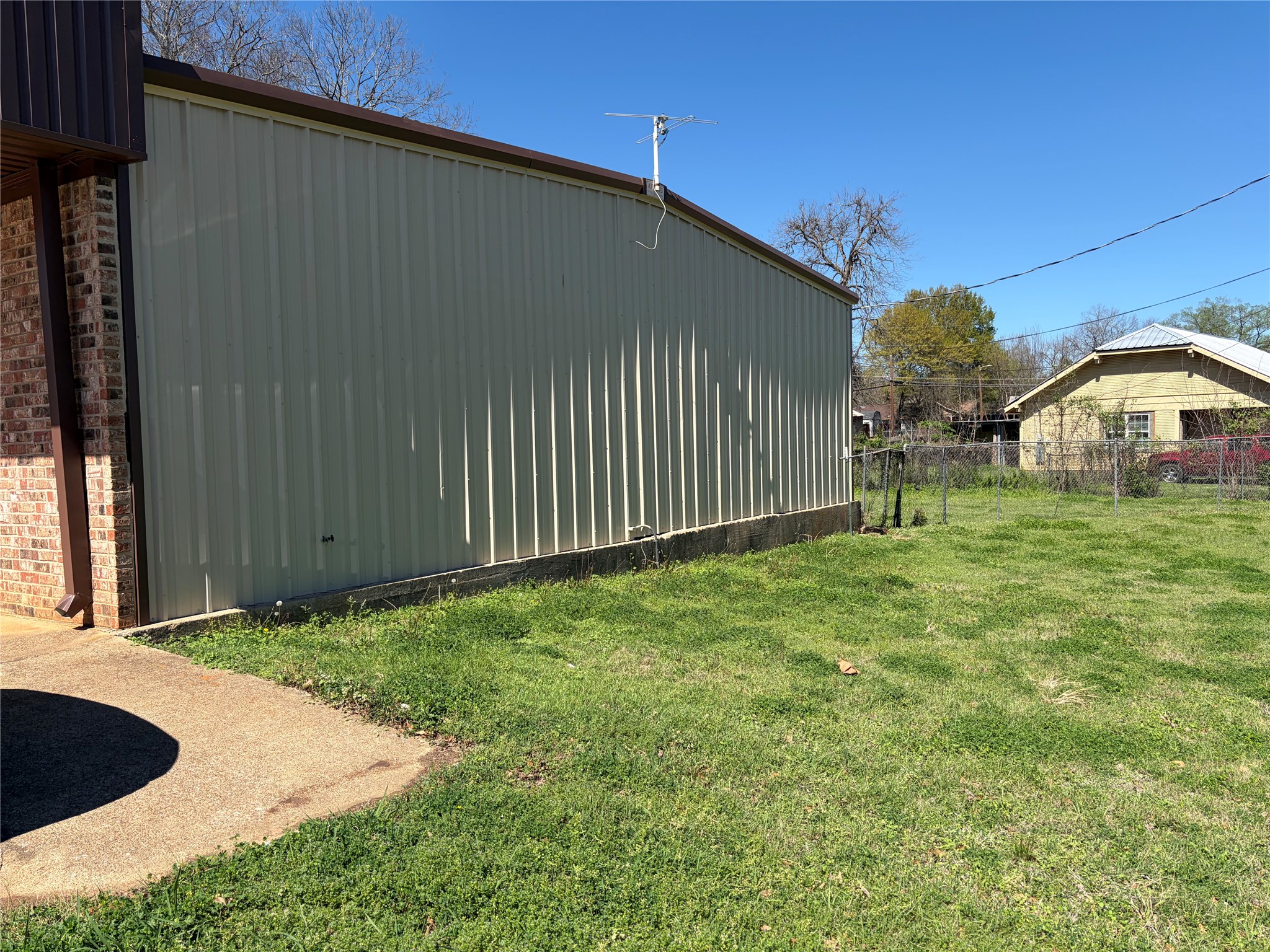 601 W Lacy Street Palestine TX 75801