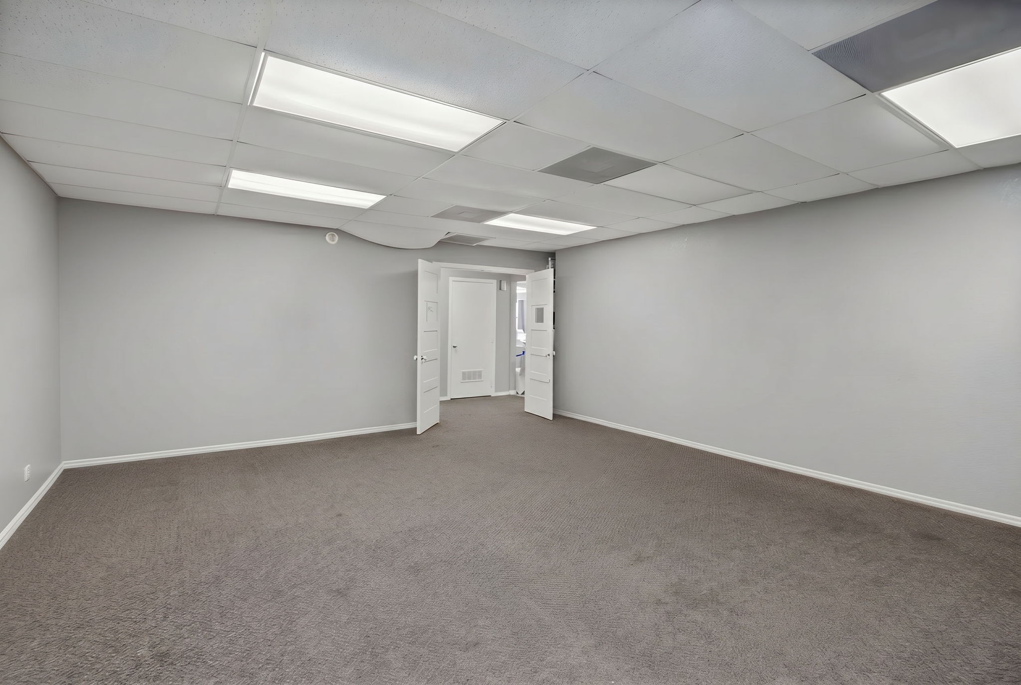 190 N Main Street Rhome TX 76078