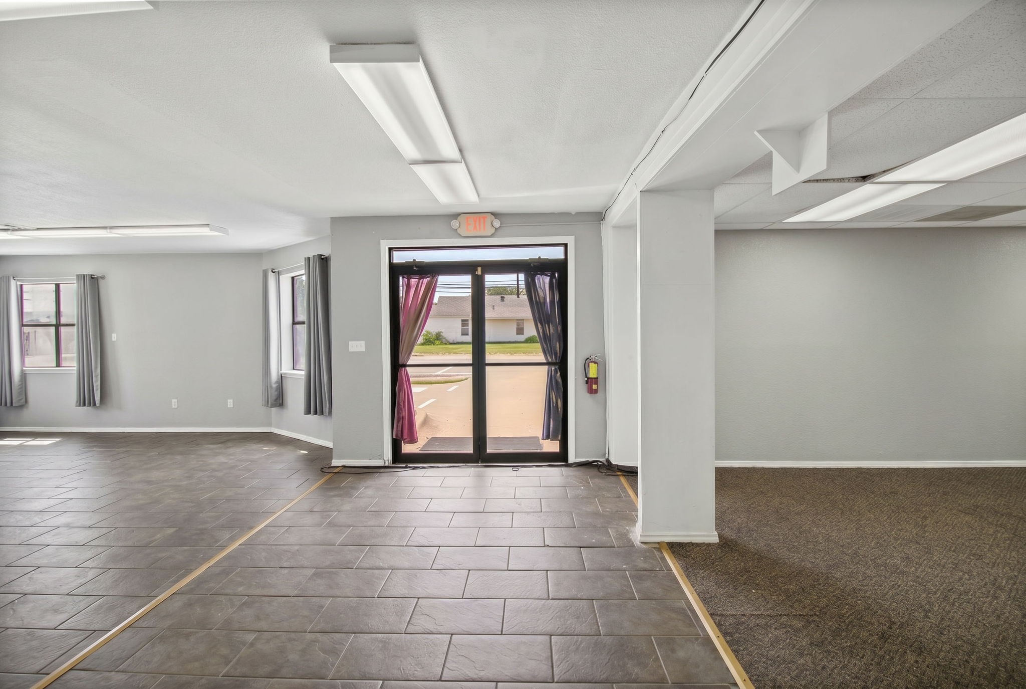 190 N Main Street Rhome TX 76078