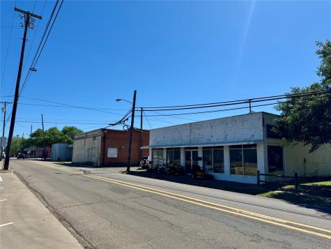 1105,1107 Park Street Street Commerce TX 75428