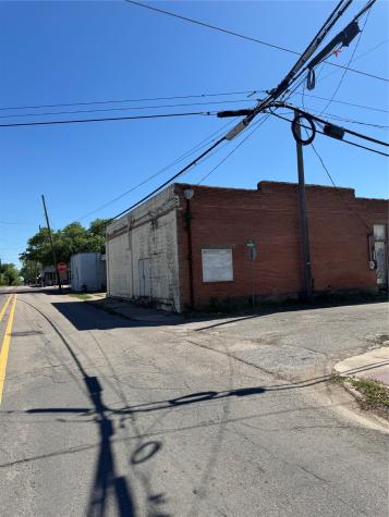 1105,1107 Park Street Street Commerce TX 75428