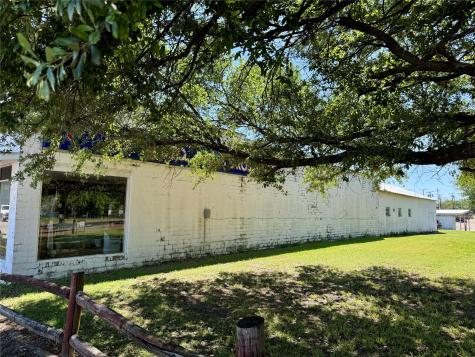 1105,1107 Park Street Street Commerce TX 75428