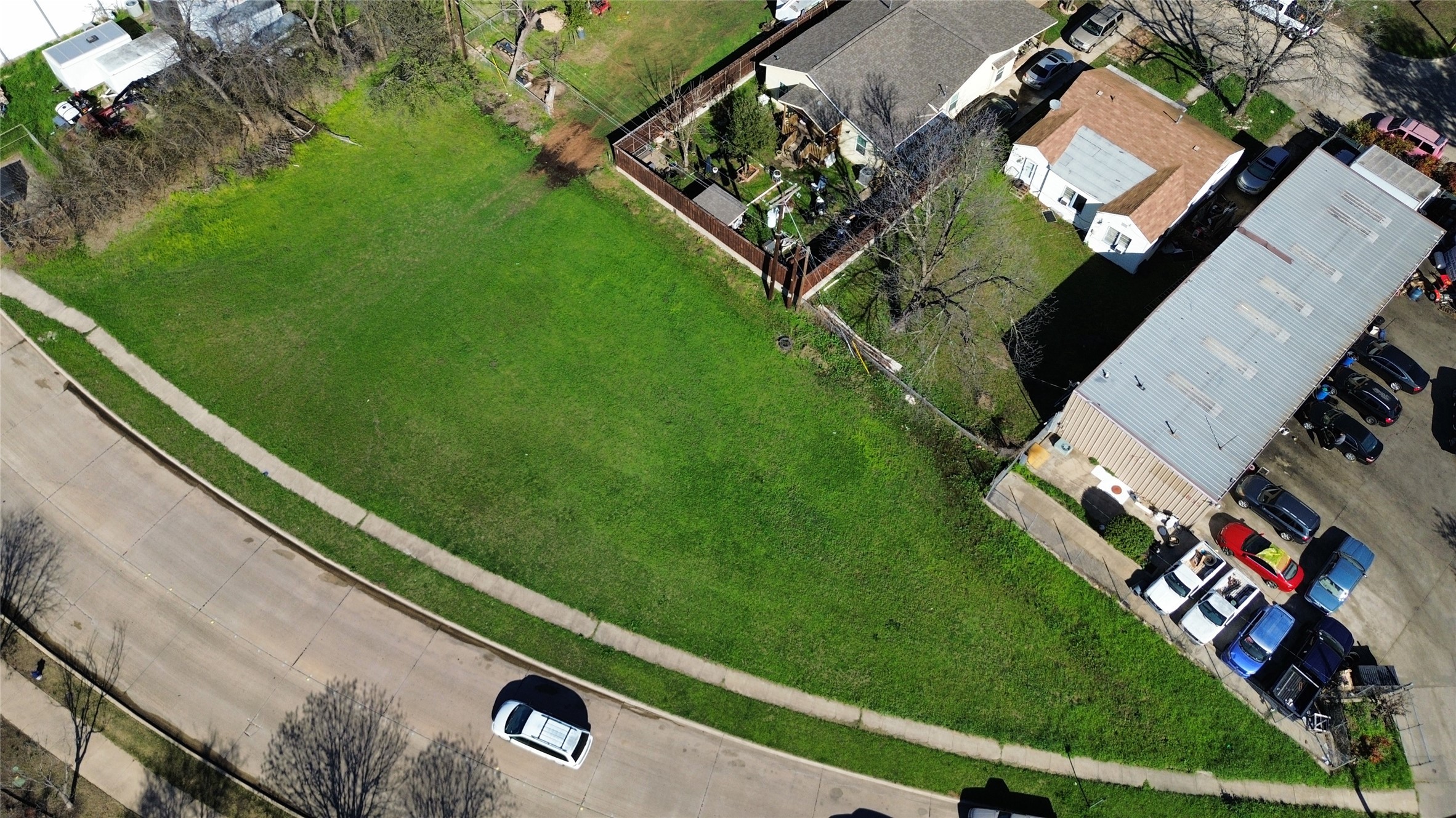 810 Hopkins Street Garland TX 75040