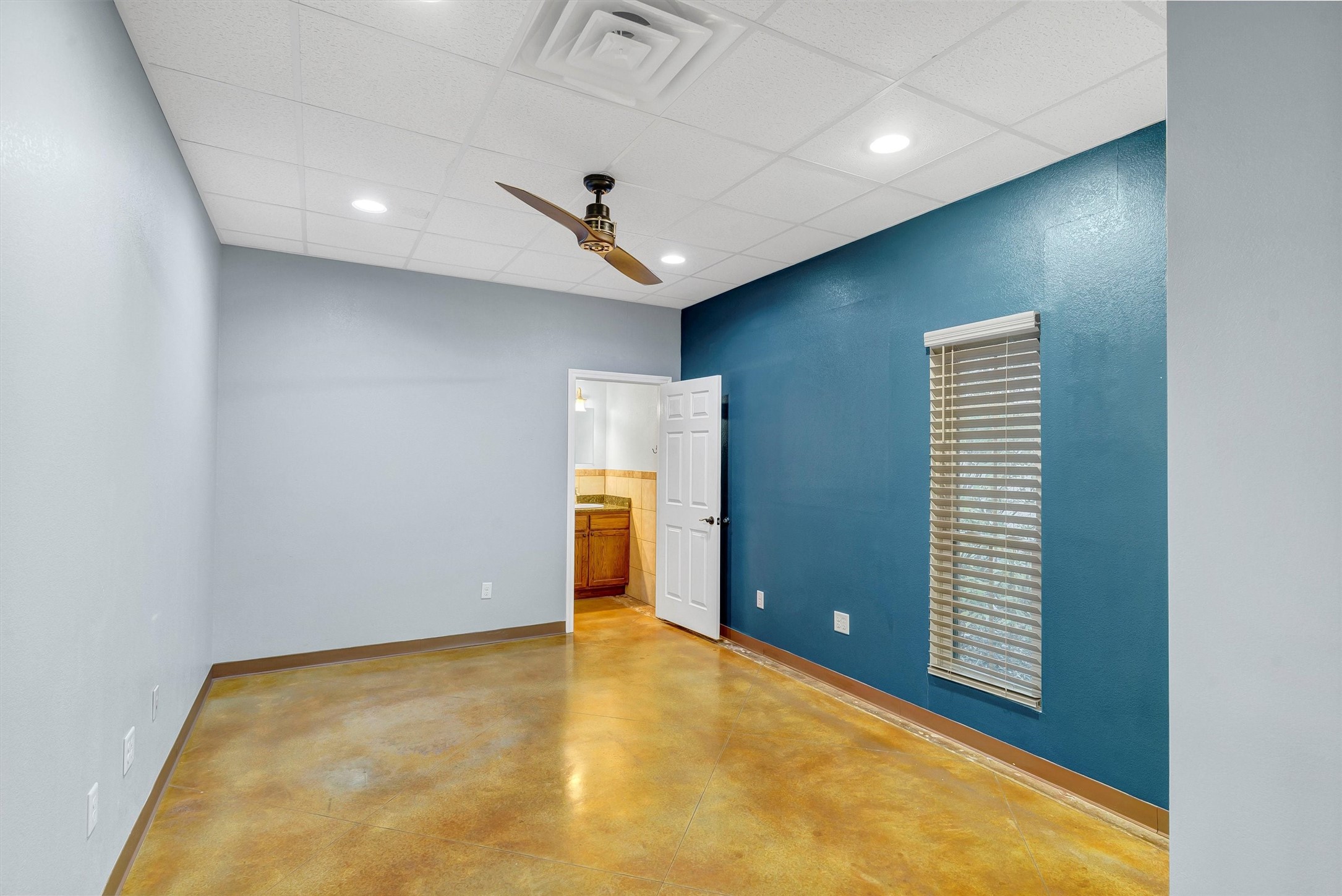 510 W Pearl Street Granbury TX 76048