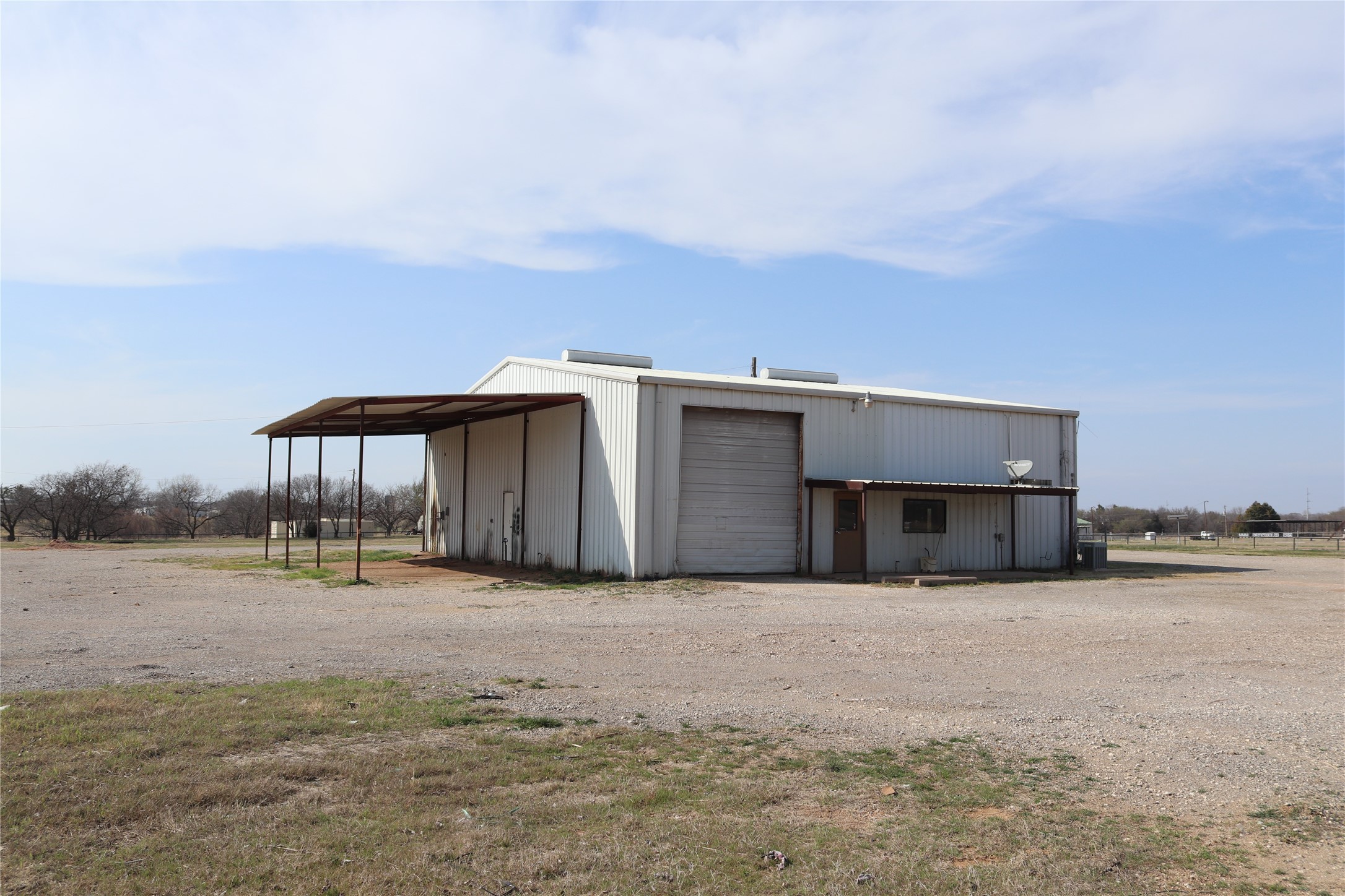 604 Us Highway 287 S Henrietta TX 76365